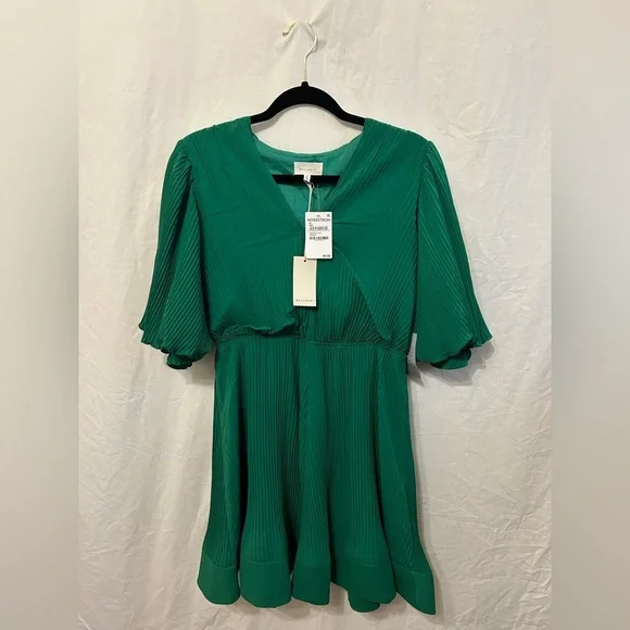 NWT MELLODAY Pleated Green Dress - Picture 1 of 4